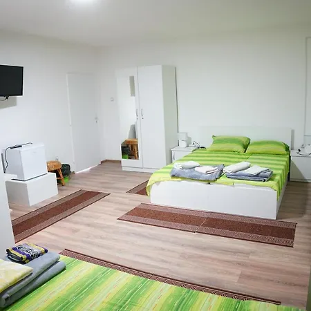 Busujok Guest house Kladovo